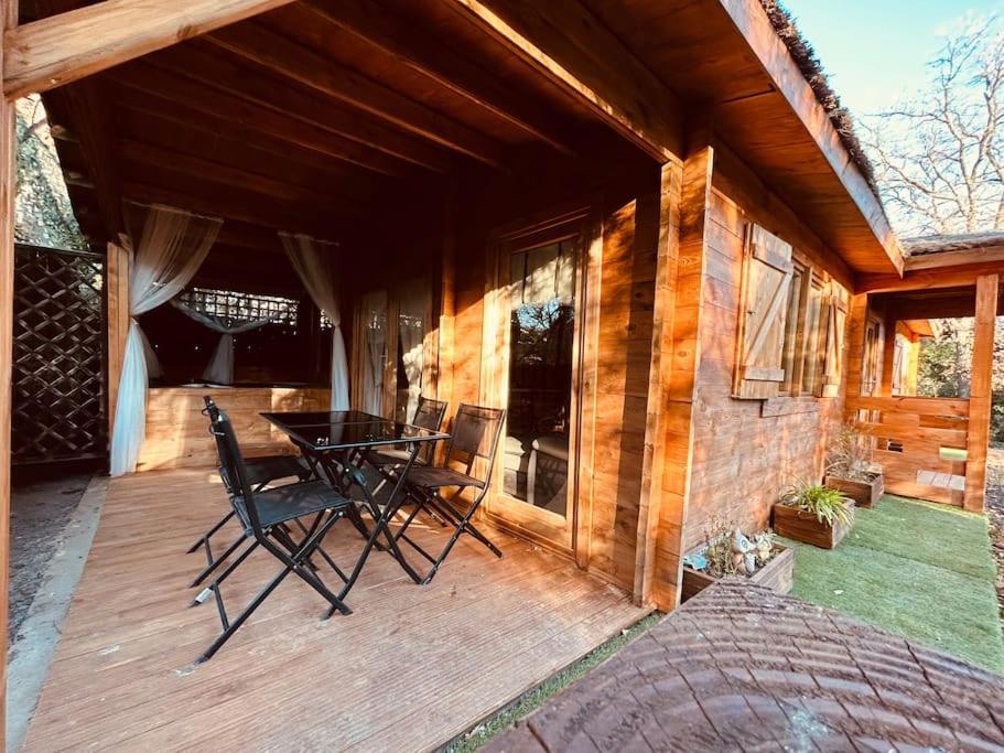 Chalet Bois Jacuzzi Bessan エクステリア 写真